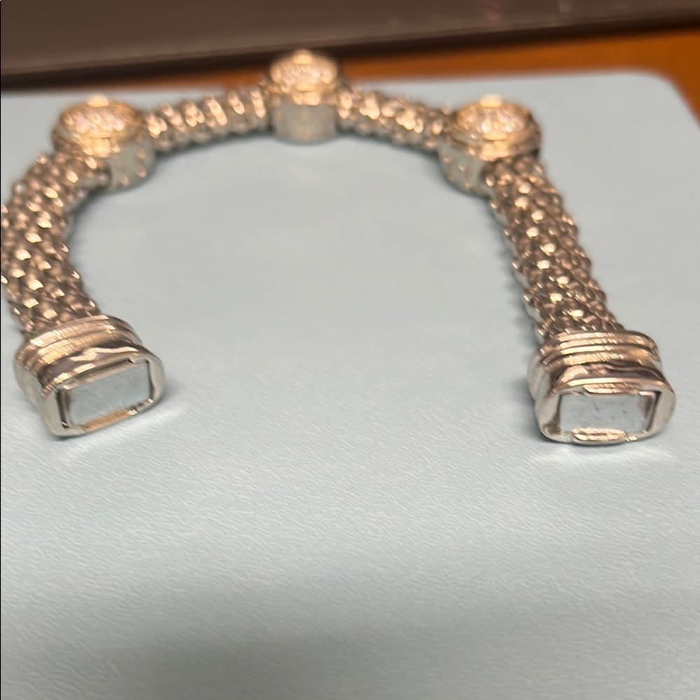 Sophisticated Silver and Gold Bracelet ~ Magnetic Closure - Picture 5 of 6